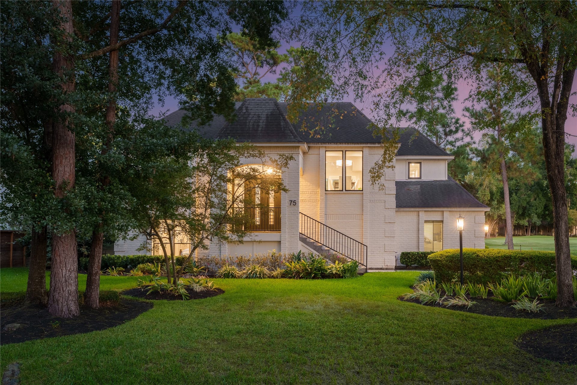 75 Huntsmans Horn Circle, The Woodlands, TX 77380 75 Huntsmans Horn Circle, The Woodlands, TX 77380