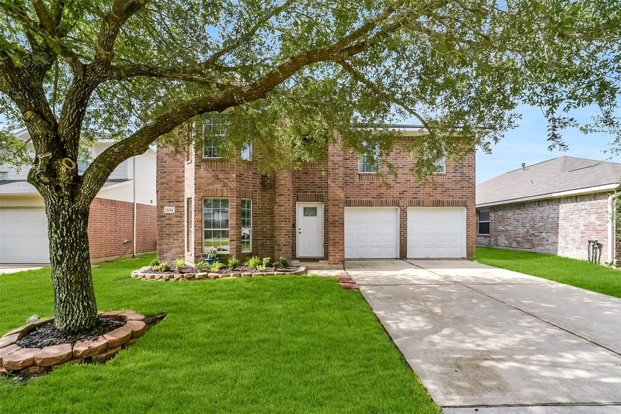 Property photo for 5014 Winding View Lane, Humble, TX