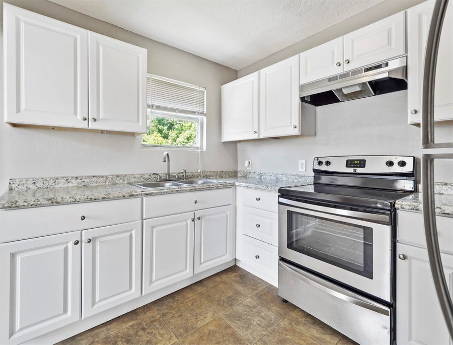 Property photo for 1130 7th Avenue N, Texas City, TX