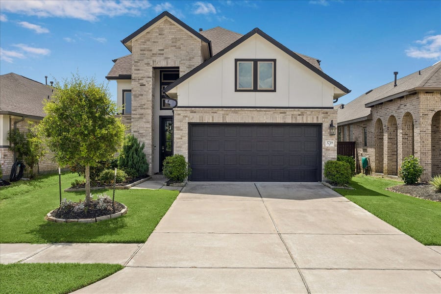 Property photo for 3718 Amoroso Drive, Iowa Colony, TX