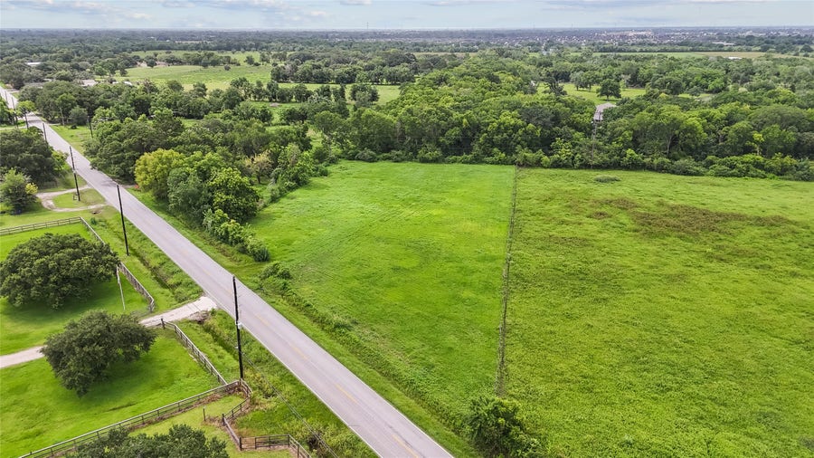 Property photo for 6510 Del Bello Road, Manvel, TX