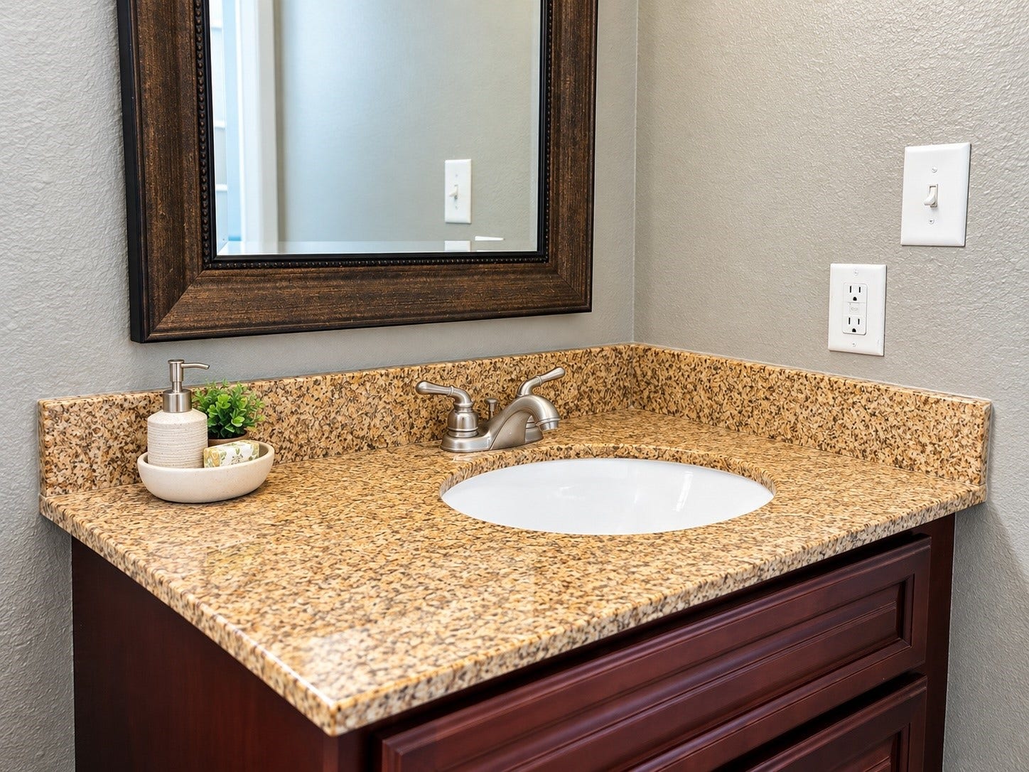 2530 and 2532 S Sacramento Avenue, Pearland, TX 77581