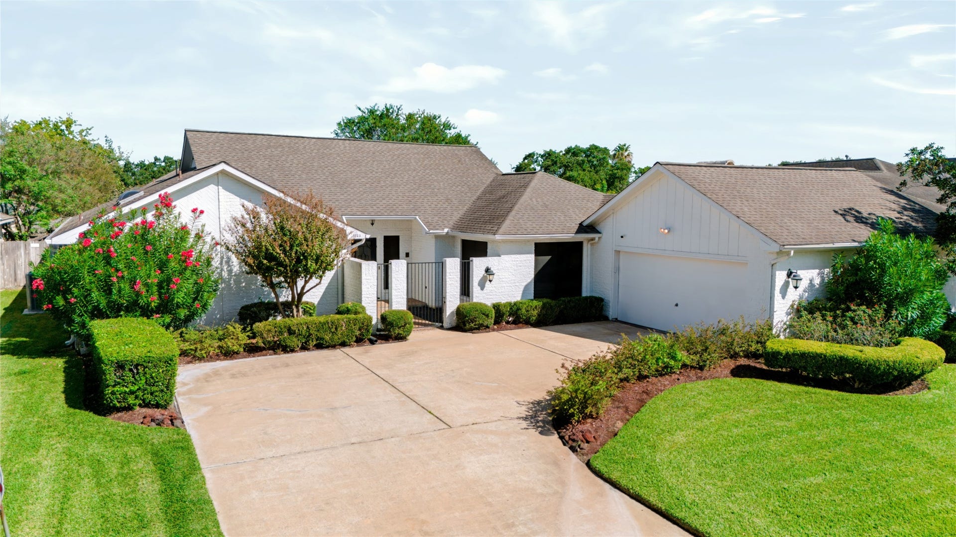 3323 Country Club Boulevard, Stafford, TX 77477 3323 Country Club Boulevard, Stafford, TX 77477
