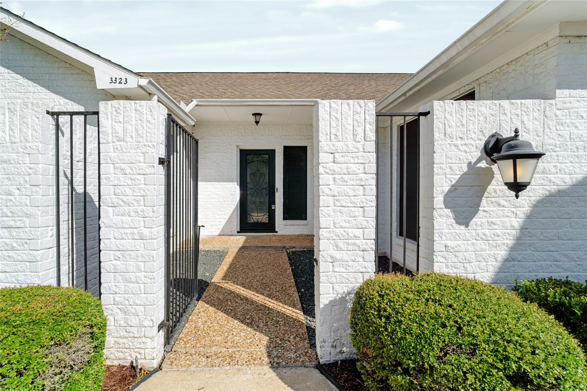 3323 Country Club Boulevard, Stafford, TX 77477 3323 Country Club Boulevard, Stafford, TX 77477