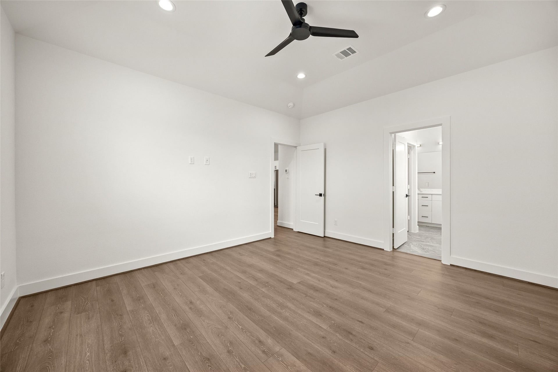 2732 Sunny Briar Drive, Katy, TX 77493 Primary bedroom