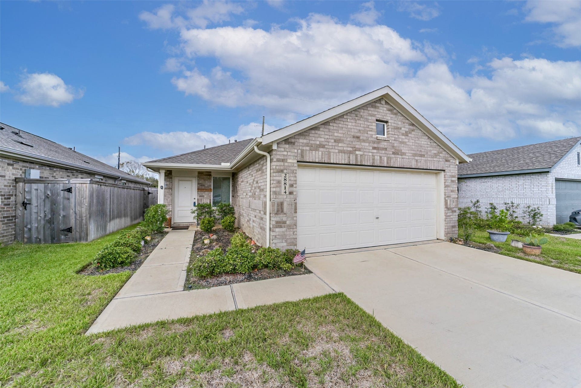 28814 Texas Plains Drive, Hockley, TX 77447