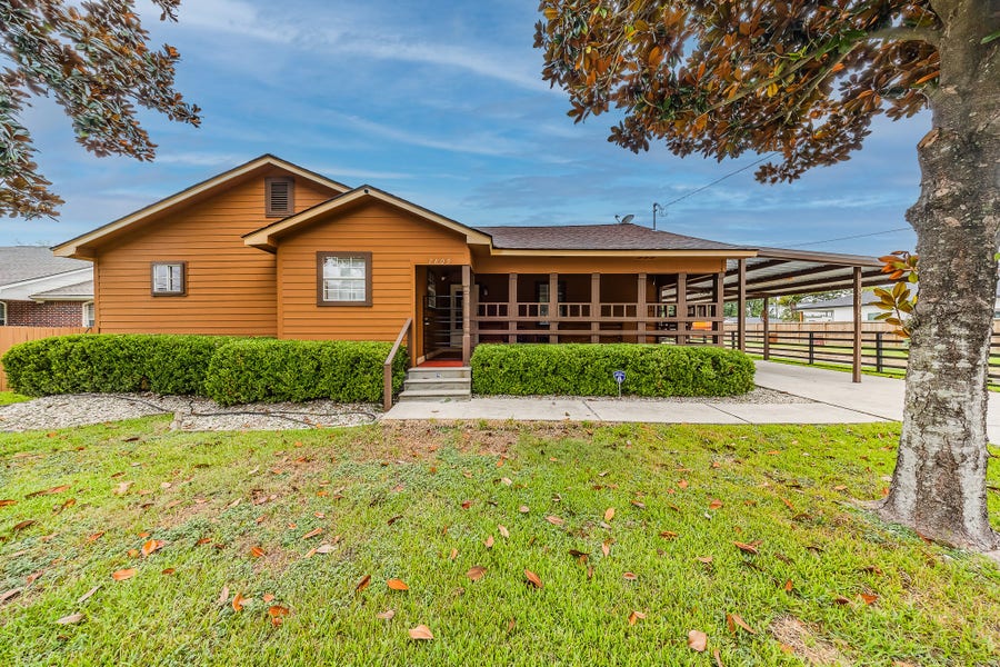 Property photo for 7809 Beckley Street, Houston, TX