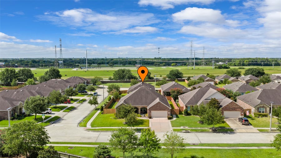 Property photo for 1618 Lansing Lane, League City, TX
