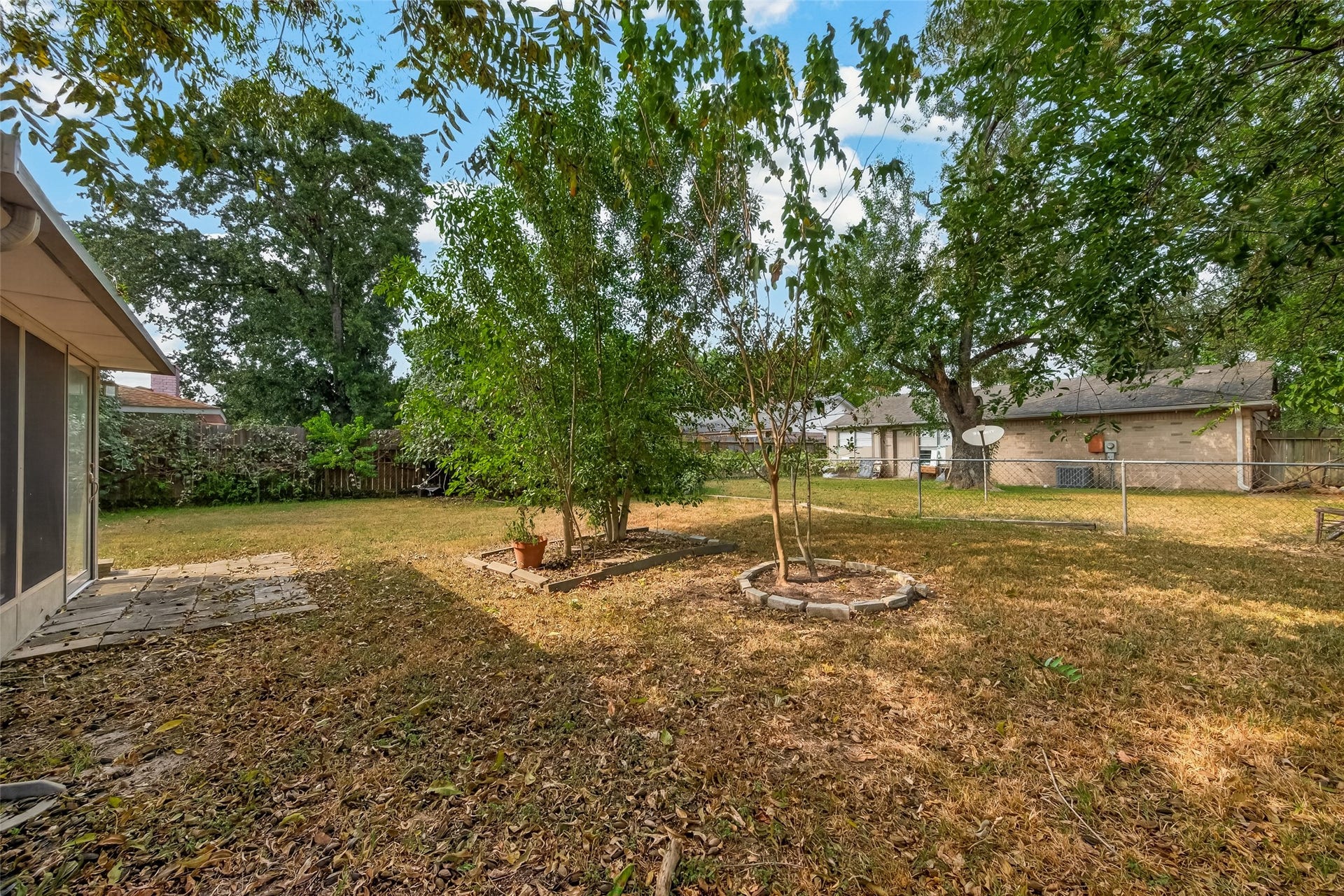 7742 Willow Mint Lane, Houston, TX 77086 Another view of the backyard area.