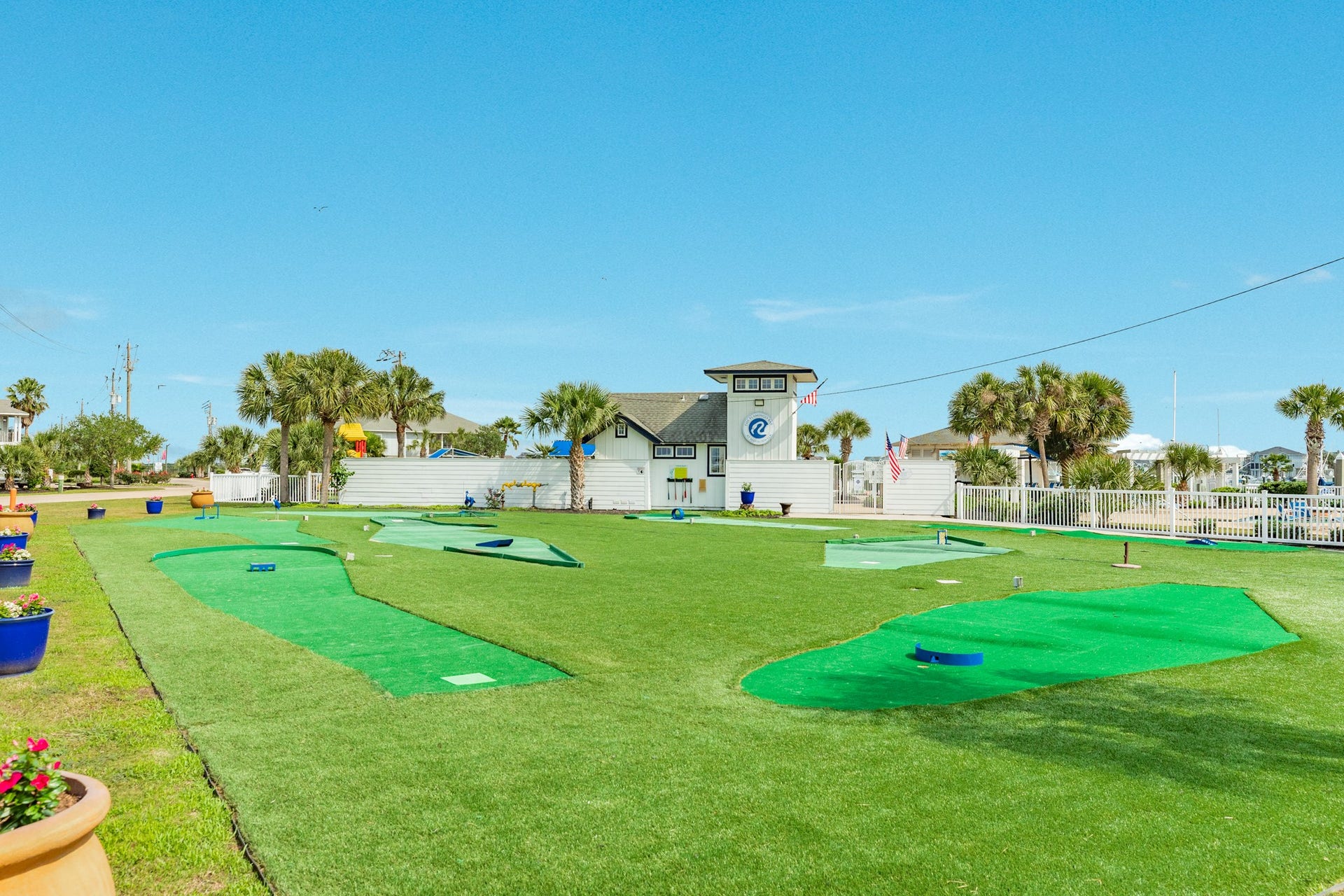 21 Big Torch, Hitchcock, TX 77563 Miniature golf course for your enjoyment