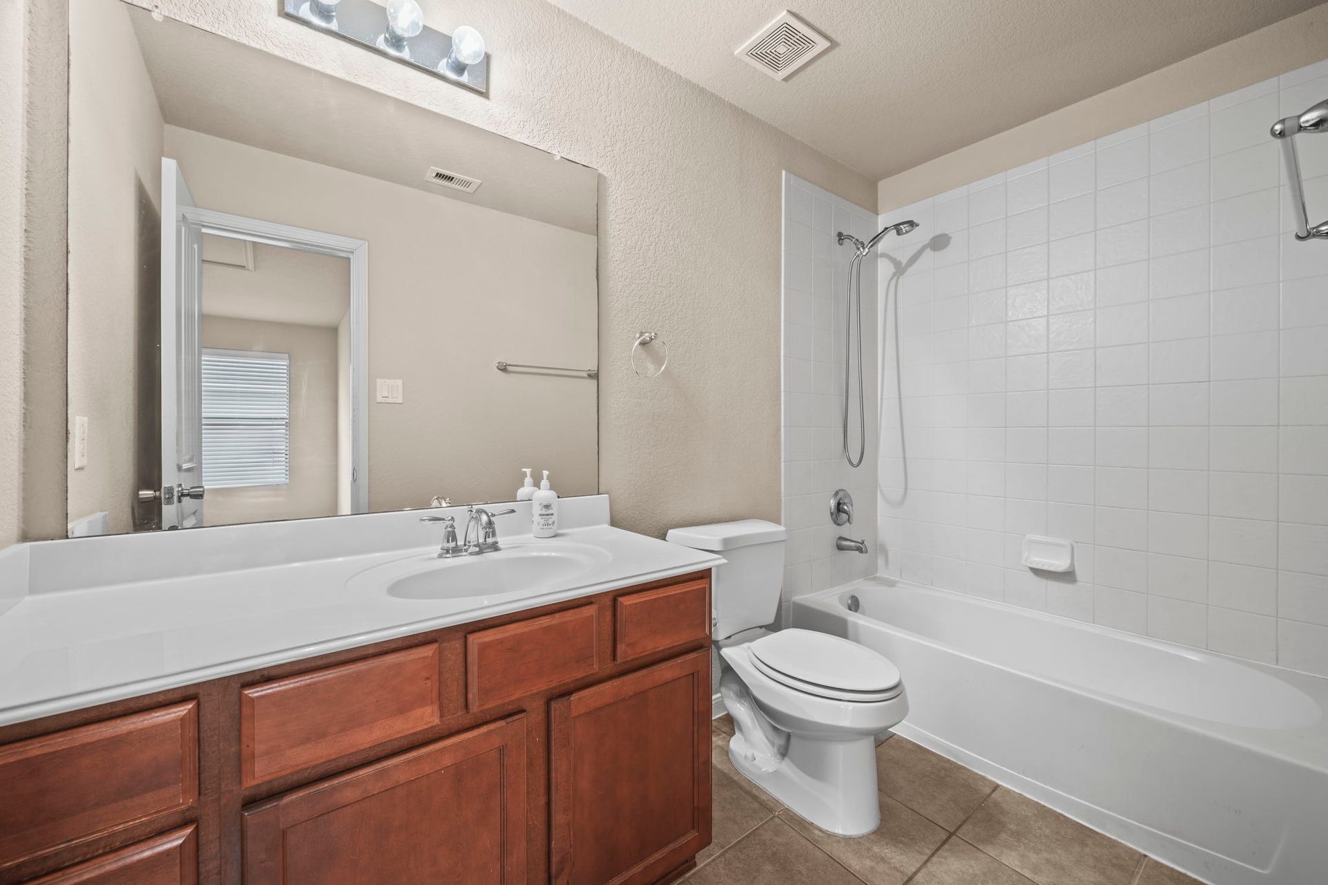2554 Montana Blue Drive, Spring, TX 77373 Bathroom
