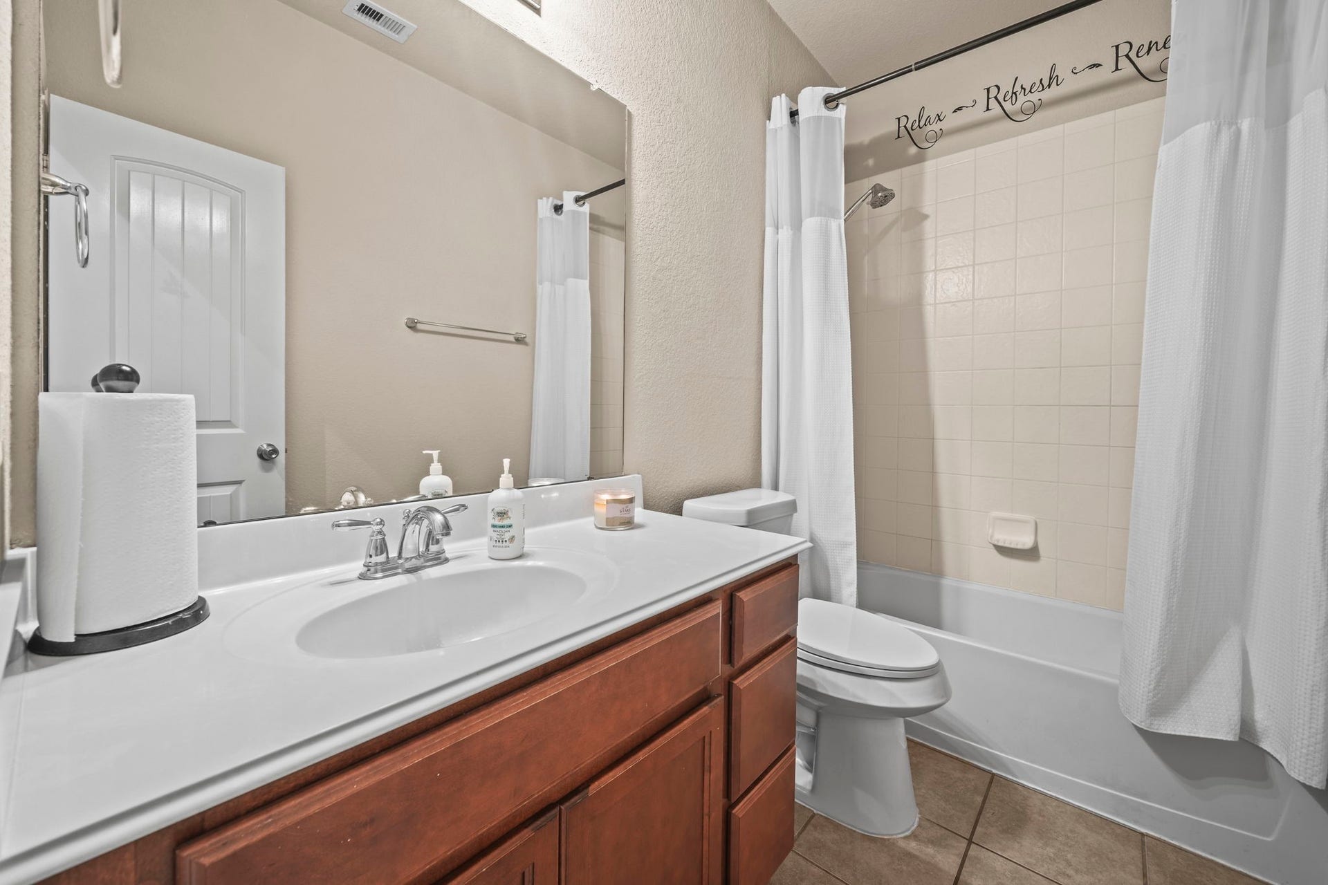 2554 Montana Blue Drive, Spring, TX 77373 Bathroom