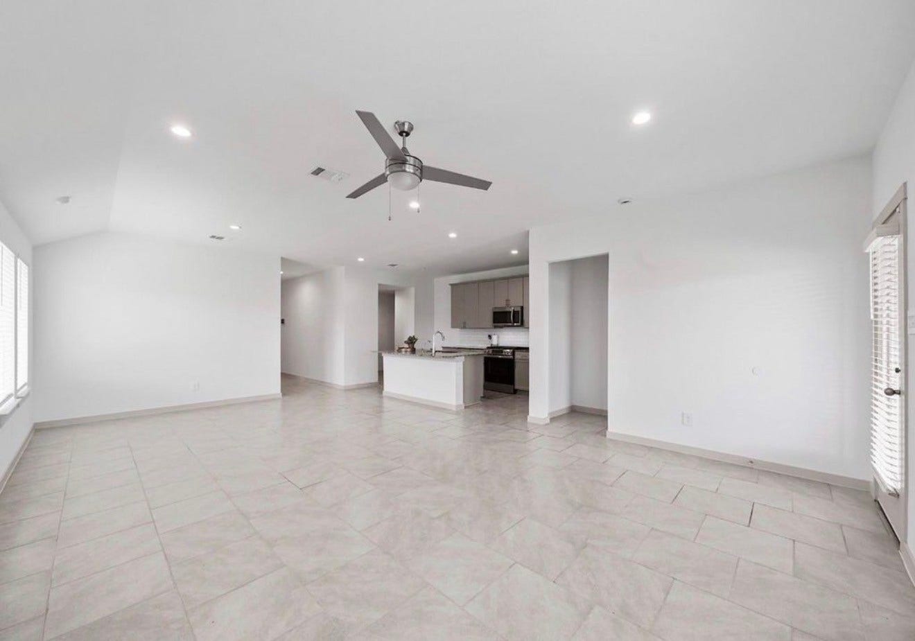 5002 Natchez Trace, Arcola, TX 77545 Dining Area