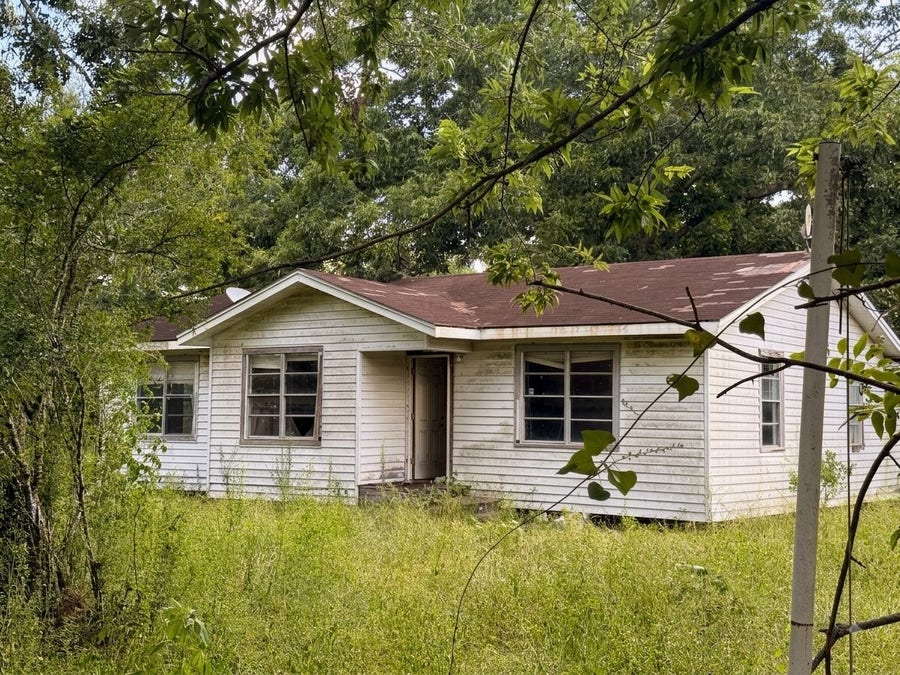 Property photo for 174 Bailey Road, Angleton, TX