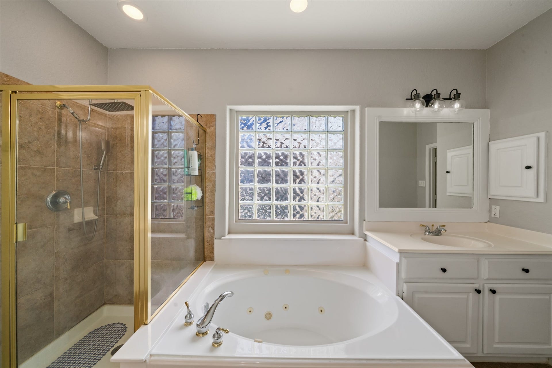 Unwind in the soaking jetted tub after a busy day.