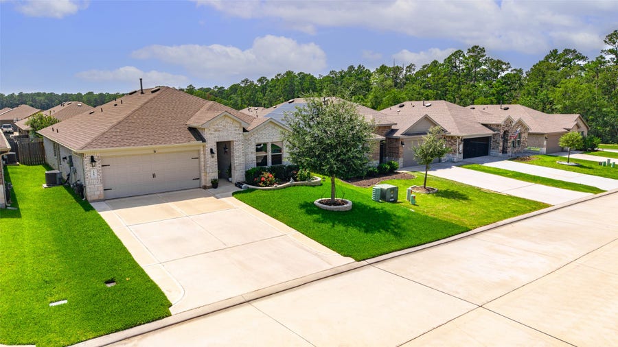Property photo for 3415 Quiet Gate Lane, Conroe, TX
