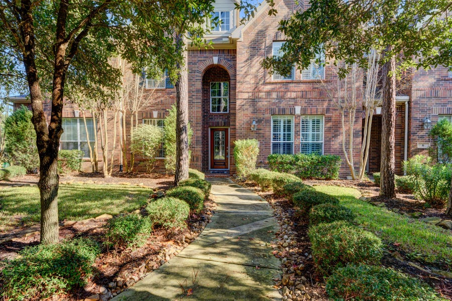 Property photo for 10 Bettina Lane, The Woodlands, TX