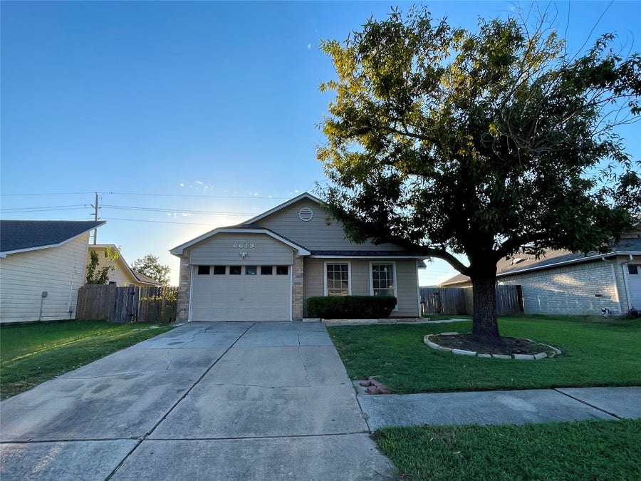 Property photo for 6619 Pleasant Stream Drive, Katy, TX