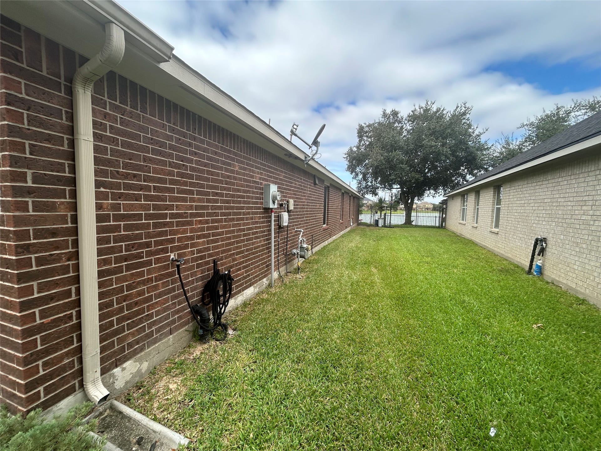 26118 Travis Brook Drive, Richmond, TX 77406 3rd Side Brick