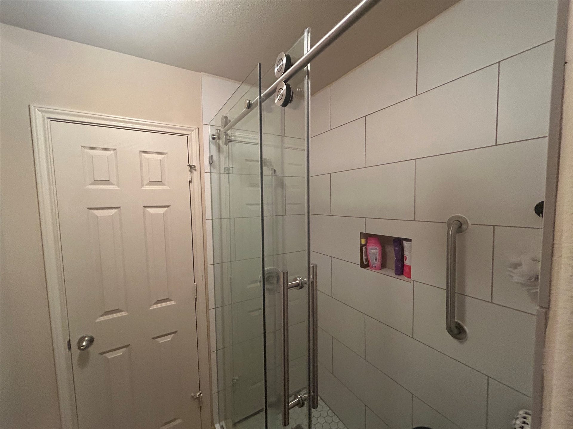 26118 Travis Brook Drive, Richmond, TX 77406 Walk-in Shower in secondary bathroom