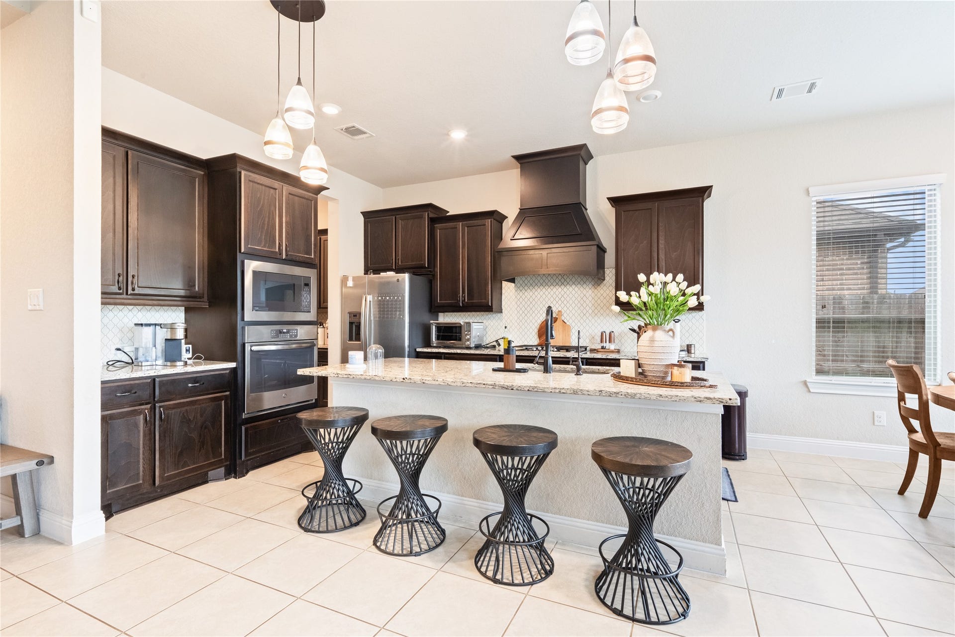 21610 Albertine Drive, Tomball, TX 77377 21610 Albertine Drive, Tomball, TX 77377