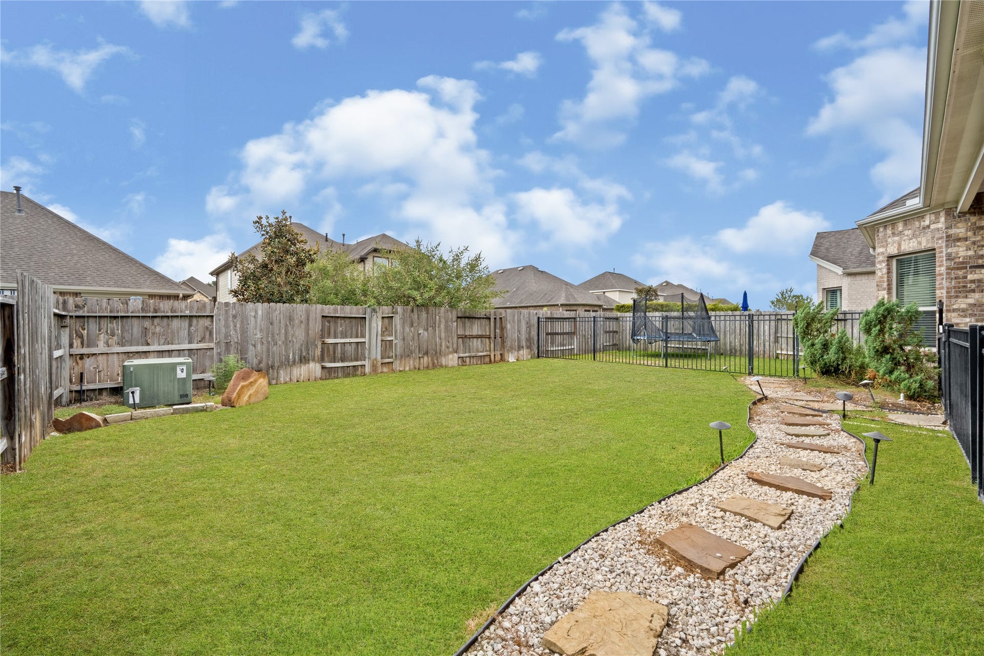 21610 Albertine Drive, Tomball, TX 77377 21610 Albertine Drive, Tomball, TX 77377