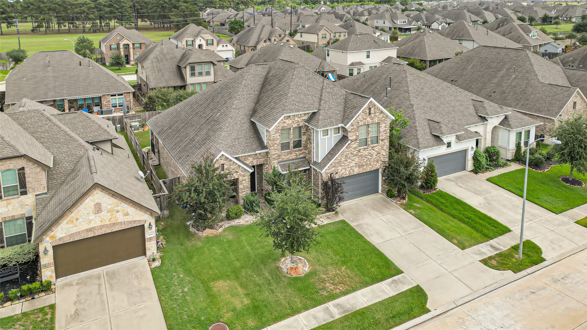 21610 Albertine Drive, Tomball, TX 77377 21610 Albertine Drive, Tomball, TX 77377