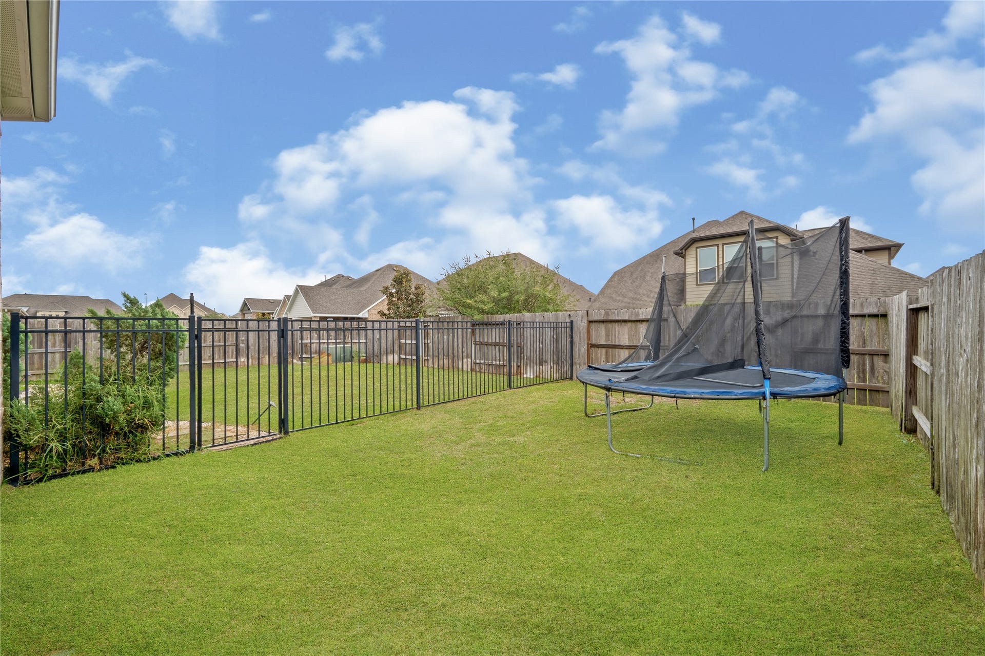 21610 Albertine Drive, Tomball, TX 77377 21610 Albertine Drive, Tomball, TX 77377