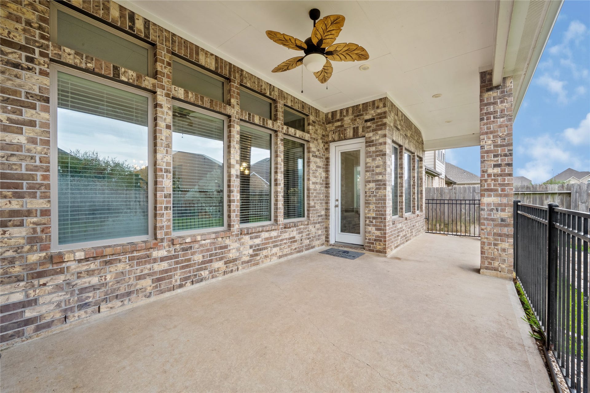 21610 Albertine Drive, Tomball, TX 77377 21610 Albertine Drive, Tomball, TX 77377