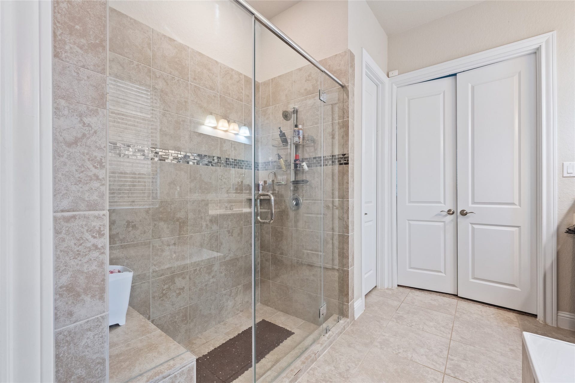 21610 Albertine Drive, Tomball, TX 77377 21610 Albertine Drive, Tomball, TX 77377