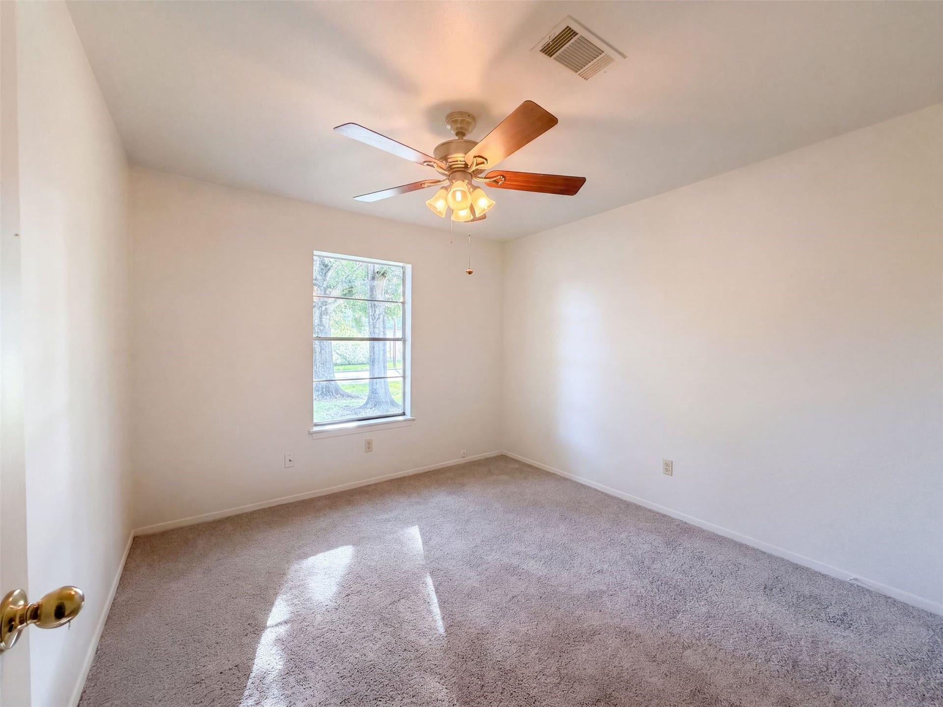 3506 Oxford Road, Alvin, TX 77511 3506 Oxford Road, Alvin, TX 77511