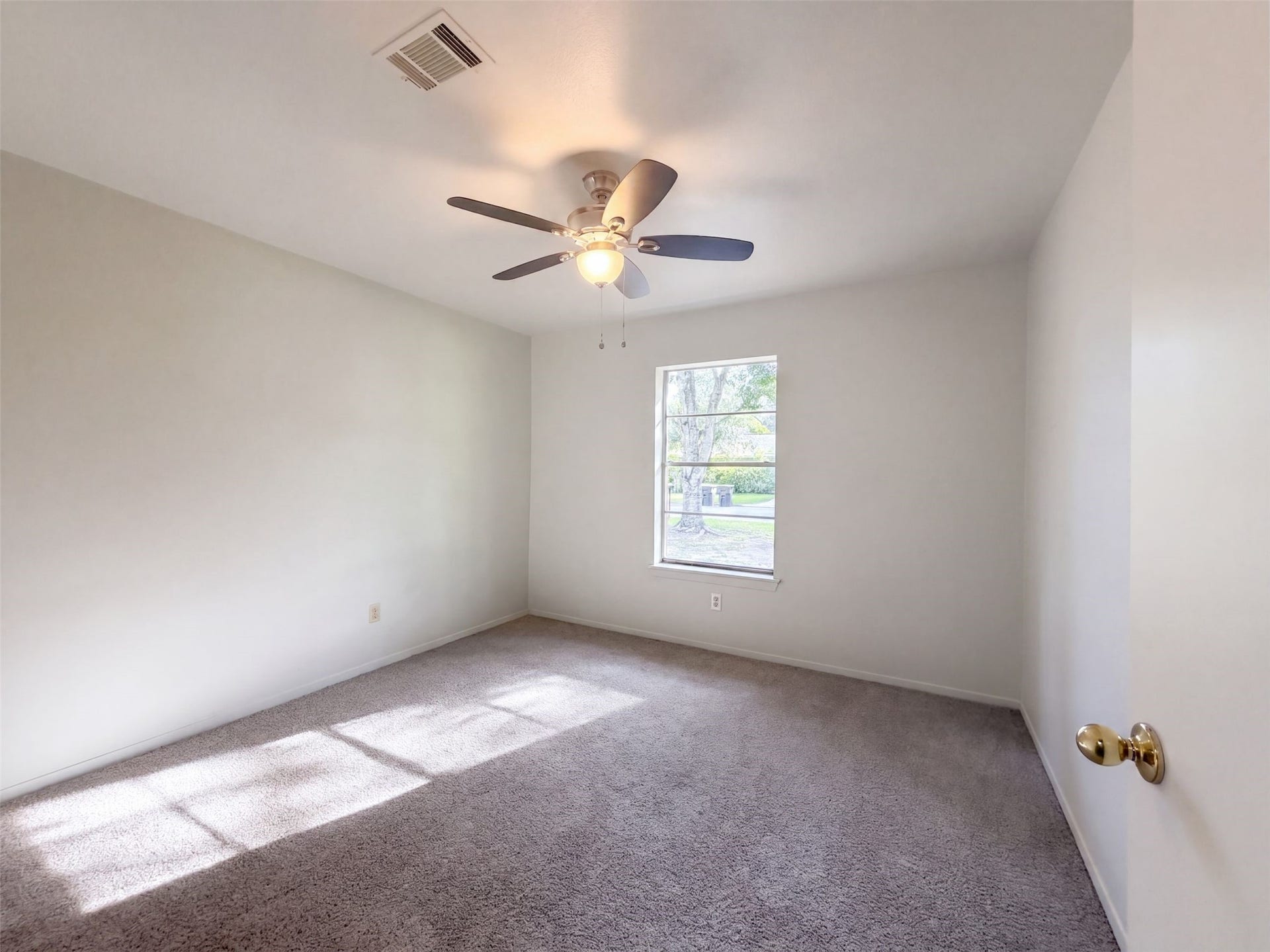 3506 Oxford Road, Alvin, TX 77511 3506 Oxford Road, Alvin, TX 77511