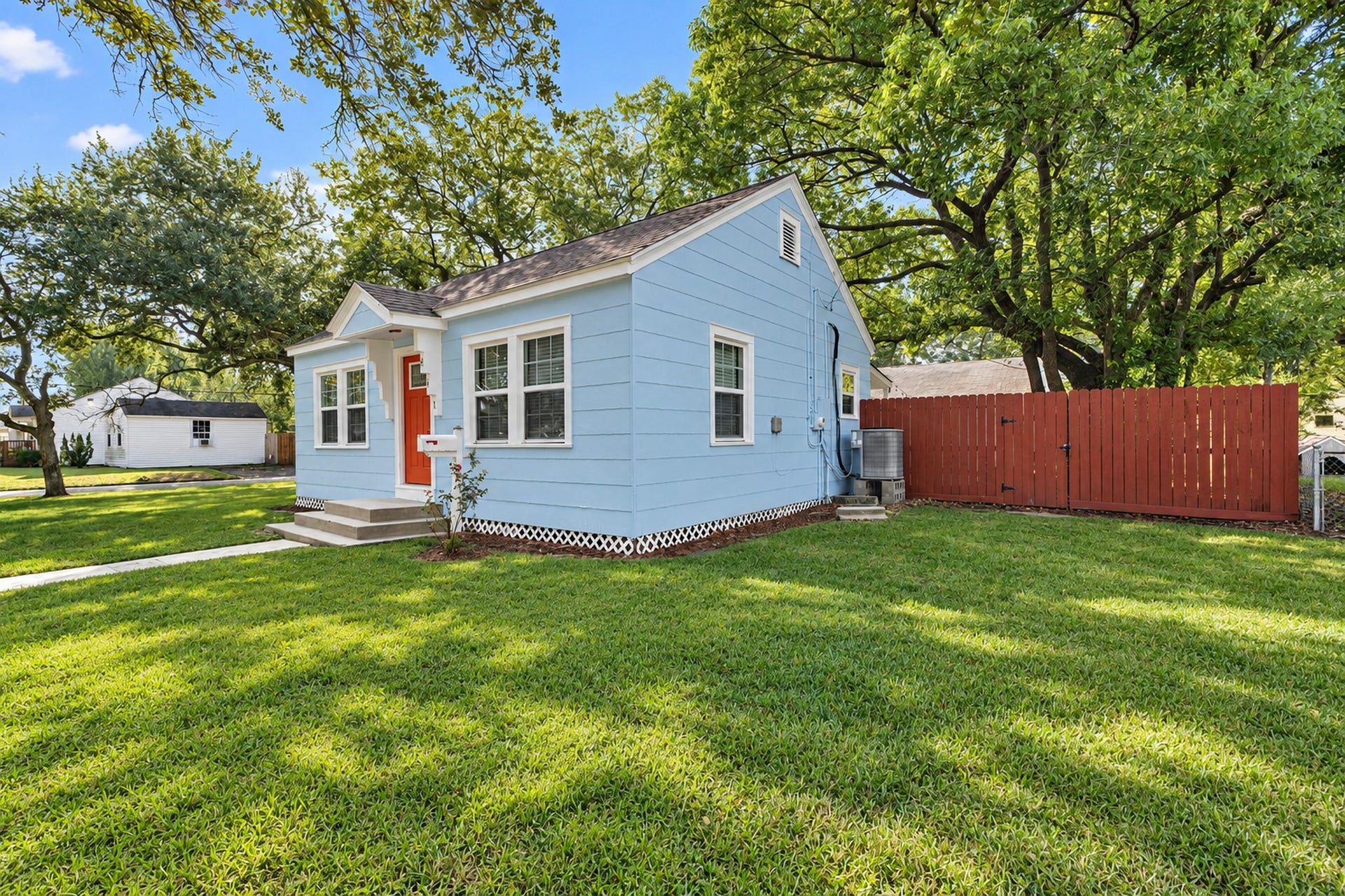 801 18th Avenue N, Texas City, TX 77590 A charming home with room to enjoy the outdoors! The surrounding lawn offers breathing room, while the home's classic design makes it an appealing option for buyers seeking simplicity and character.