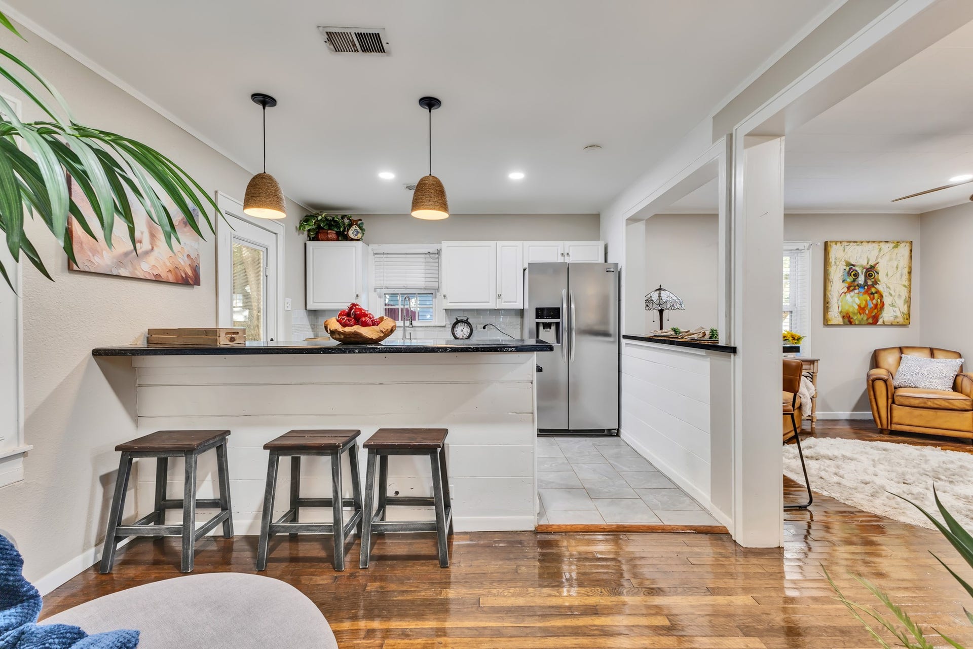 801 18th Avenue N, Texas City, TX 77590 A well-arranged kitchen makes excellent use of its footprint, offering convenient access to appliances, storage, and preparation areas. The open connection to the living space adds functionality without wasting valuable square footage.