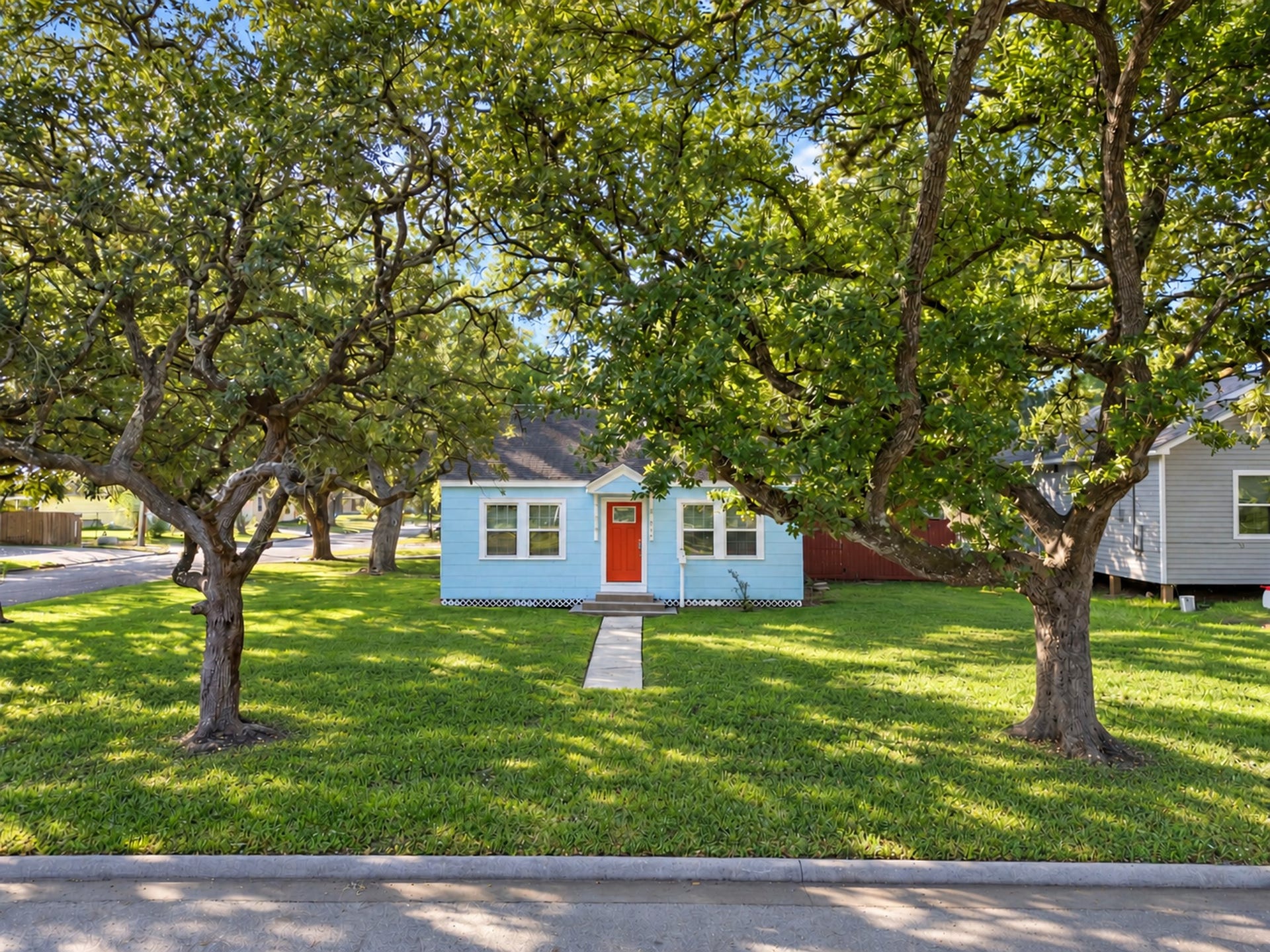 801 18th Avenue N, Texas City, TX 77590 The mature trees and expansive front lawn create a welcoming approach to this Galveston home. Enjoy the visual appeal of established landscaping and the opportunity to make this charming home your own.