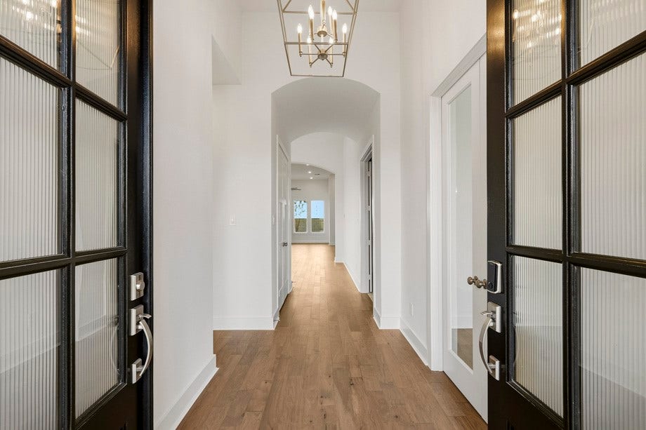 7013 Southwest Drive, League City, TX 77546 Double door entry
