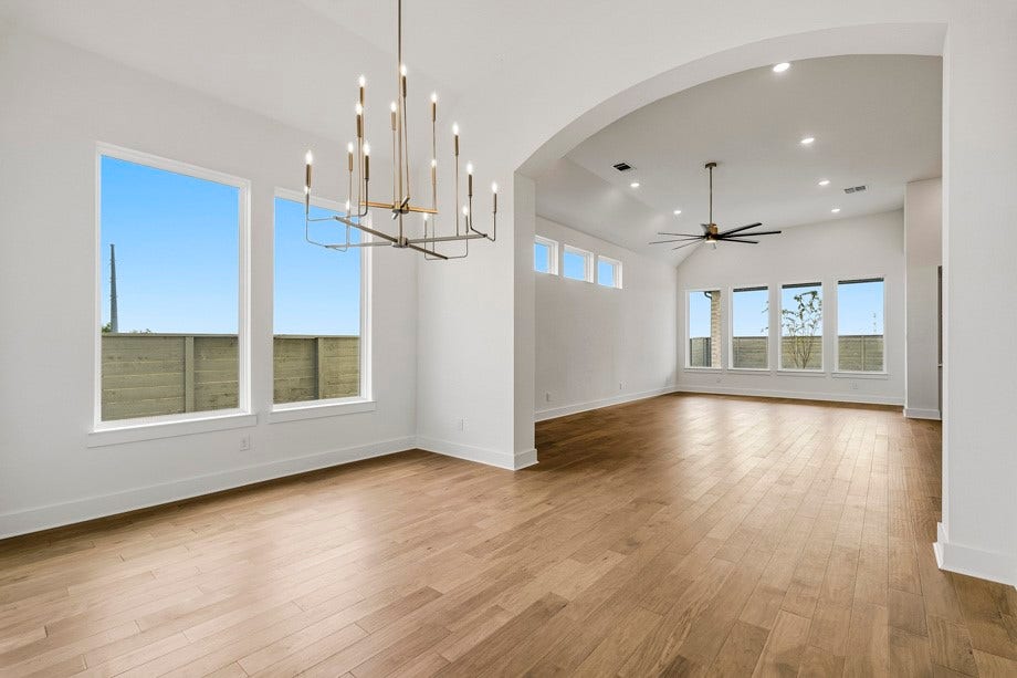 7013 Southwest Drive, League City, TX 77546 Formal dining for those special occasions