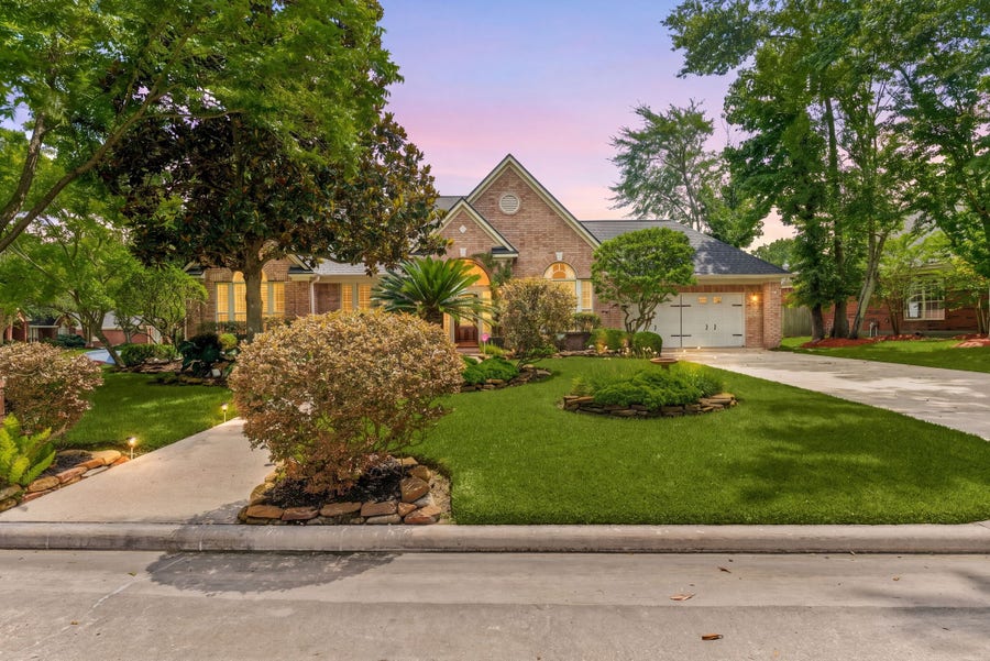 Property photo for 6907 Harvest Glen Drive, Humble, TX