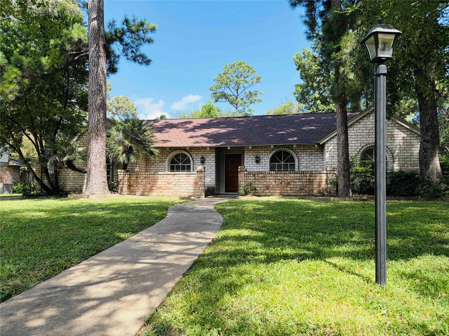Property photo for 710 Enchanted Trail Drive, Spring, TX