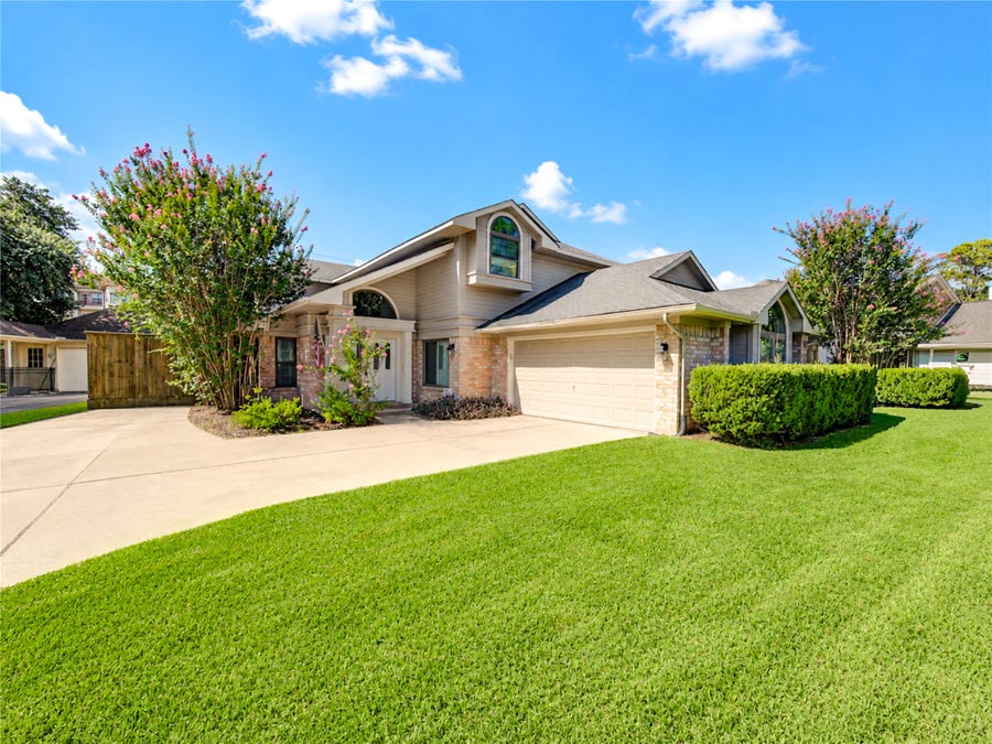 Property photo for 13103 Wickersham Lane, Houston, TX