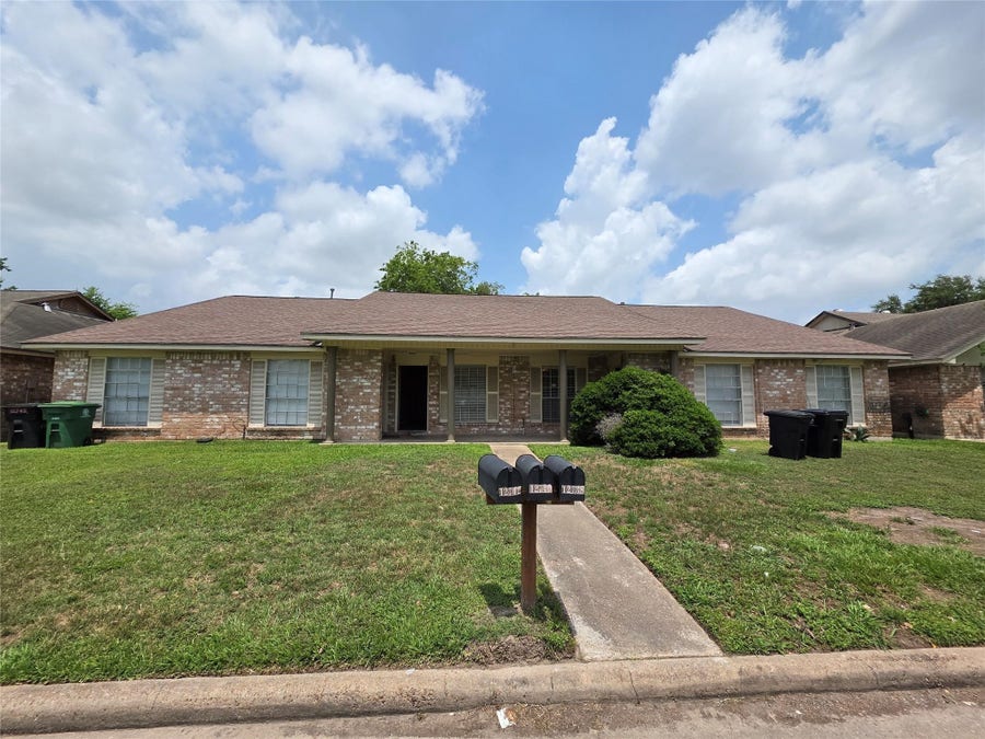 Property photo for 12738 Shannon Hills Drive, Houston, TX