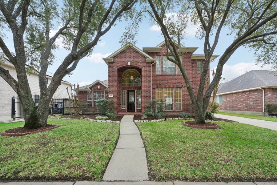 Property photo for 5918 Pebble Bank Lane, Houston, TX
