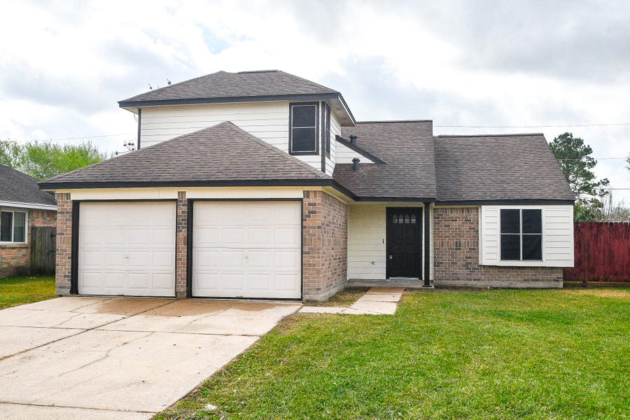 Property photo for 1224 Sagebrush Street, Angleton, TX