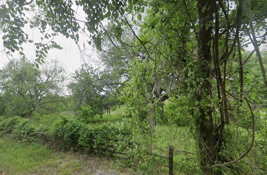 Property photo for 2941 - 13 County Road 352 Road, Brazoria, TX