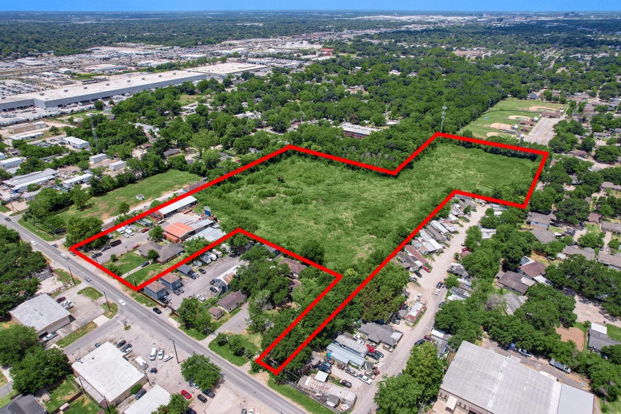 Property photo for 230 W Canino Road, Houston, TX