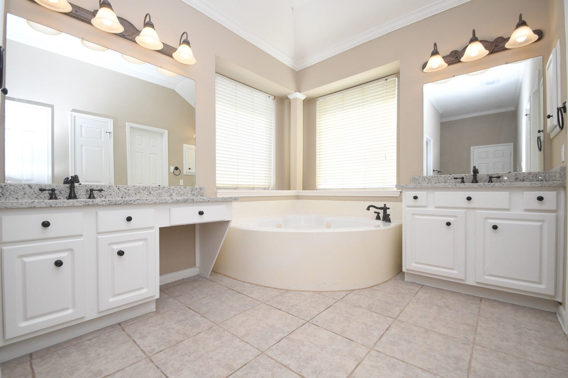 4907 Bend Court, Sugar Land, TX 77478 4907 Bend Court, Sugar Land, TX 77478