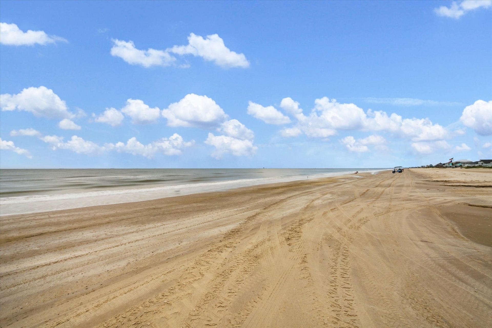 923 Tidelands Drive, Crystal Beach, TX 77650 An additional view of the beach.
