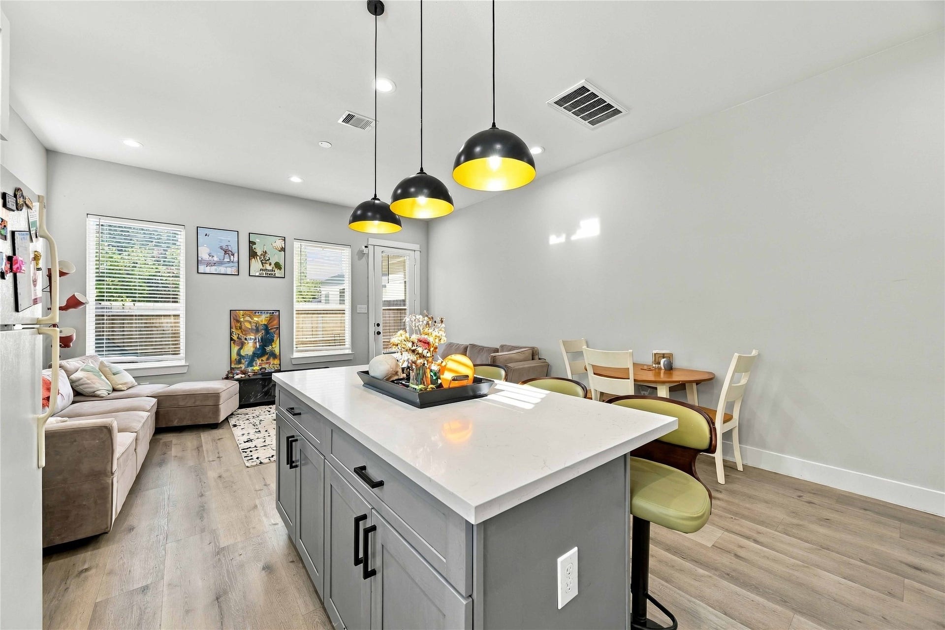 5605 Mulvey Street, Houston, TX 77020 5605 Mulvey Street, Houston, TX 77020