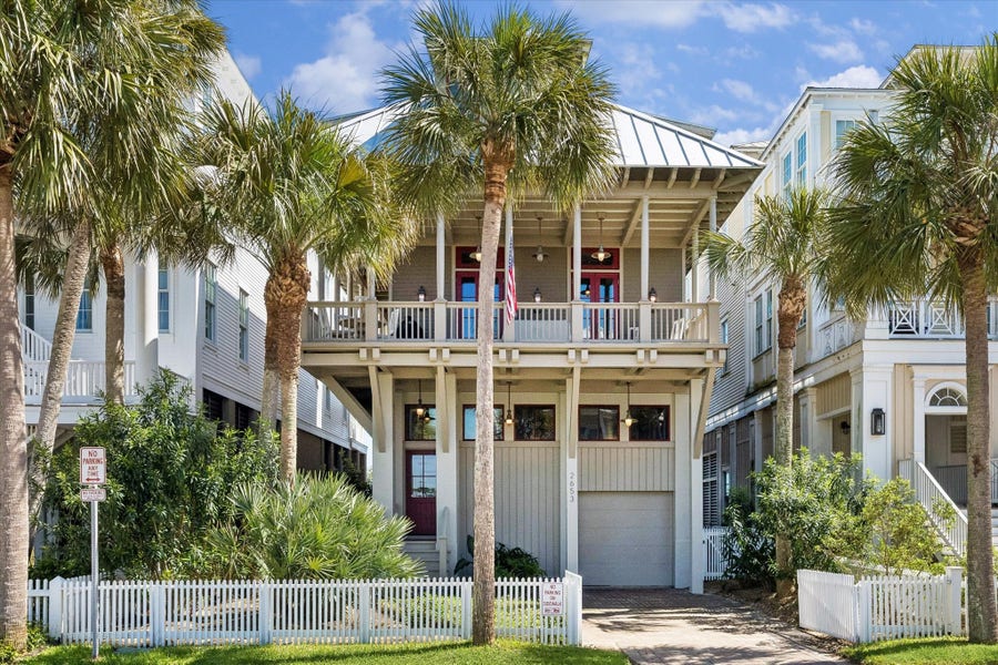 Property photo for 2653 E Seaside Drive, Galveston, TX
