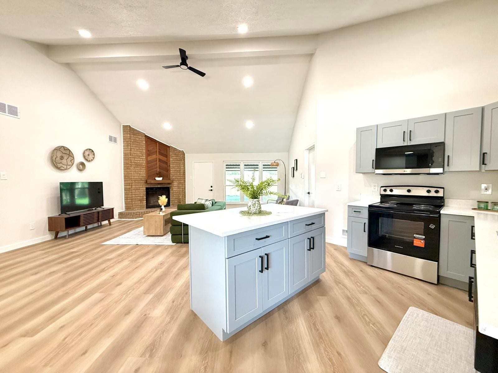 219 Shenandoah Drive, Richmond, TX 77469 219 Shenandoah Drive, Richmond, TX 77469